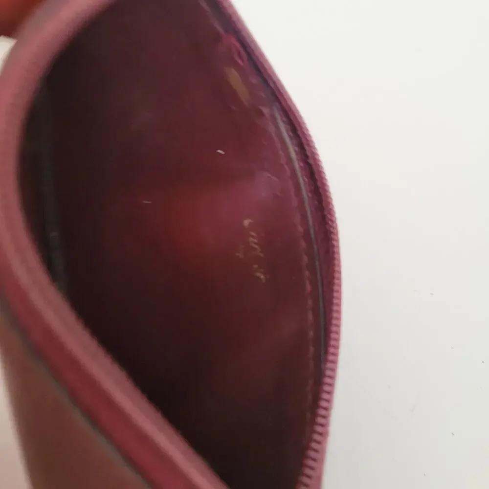 Cartier Vintage Mini Coin Holder Wallet Bordeaux Leather Small Red Zip Rectangl